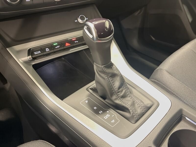 Immagine di Audi Q3 Sportback TFSI e Business Plus 45 TFSI e 180 kW (245 CV) S tronic - Vista: for more details contact your dealer