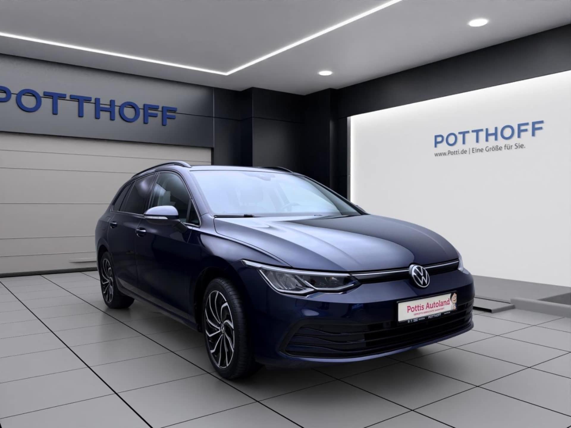Volkswagen Golf Variant Life