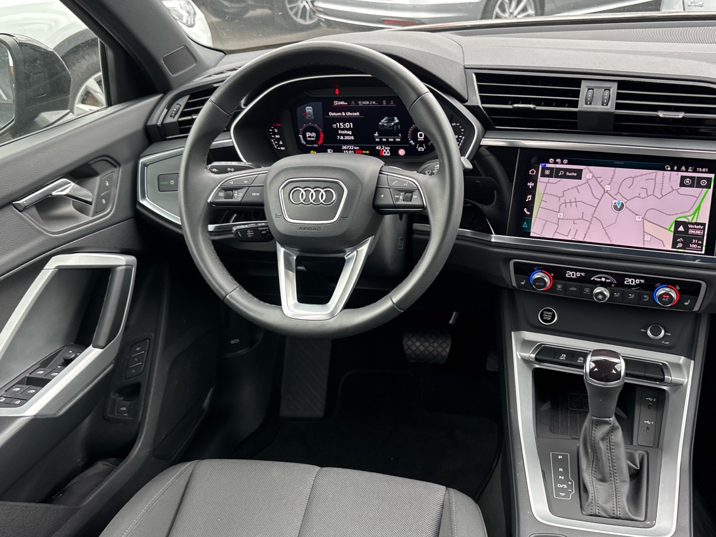 Bild über Audi Q3 advanced 35 TFSI S tronic - für weitere Informationen kontaktieren Sie den Audi Partner