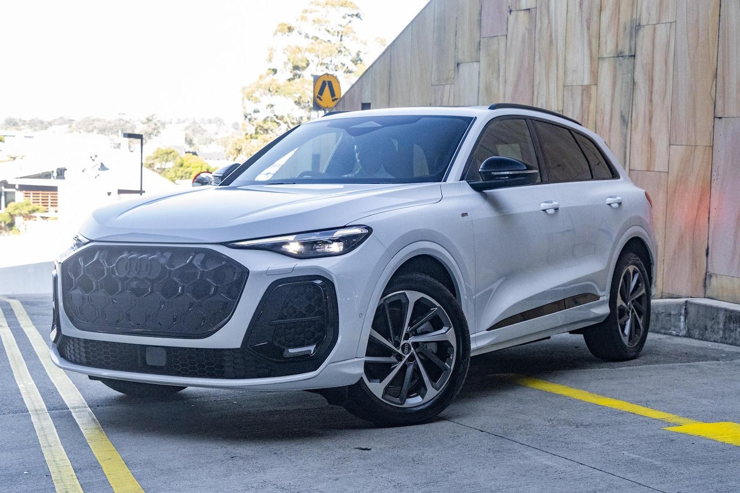 Image about Audi Q5 SUV TDI quattro 150 kW sport