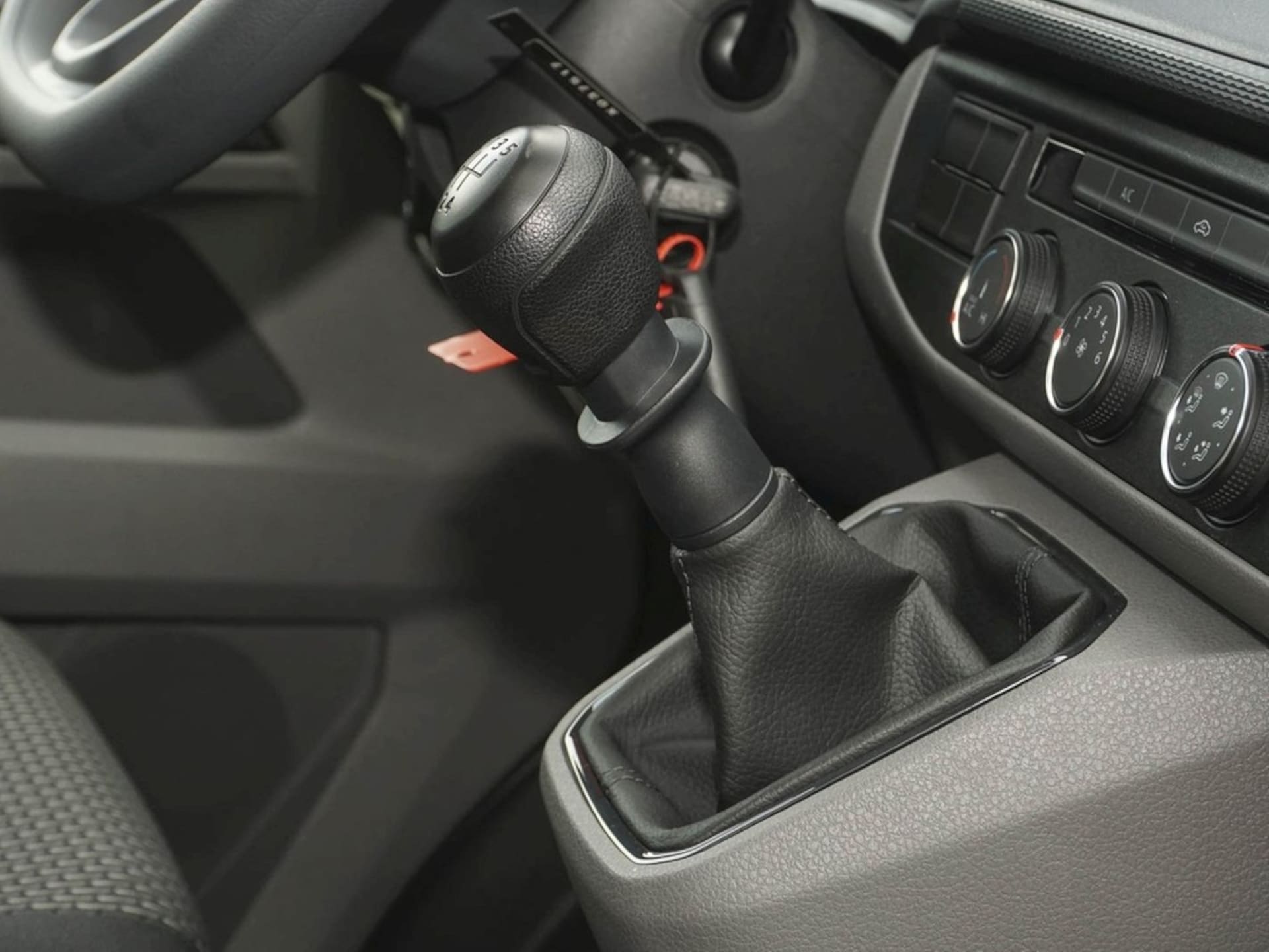 Volkswagen T6.1 Transporter Kasten kurzer Radstand