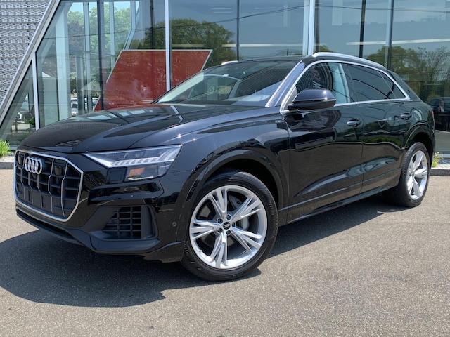 Photo of 2023 Audi Q8 