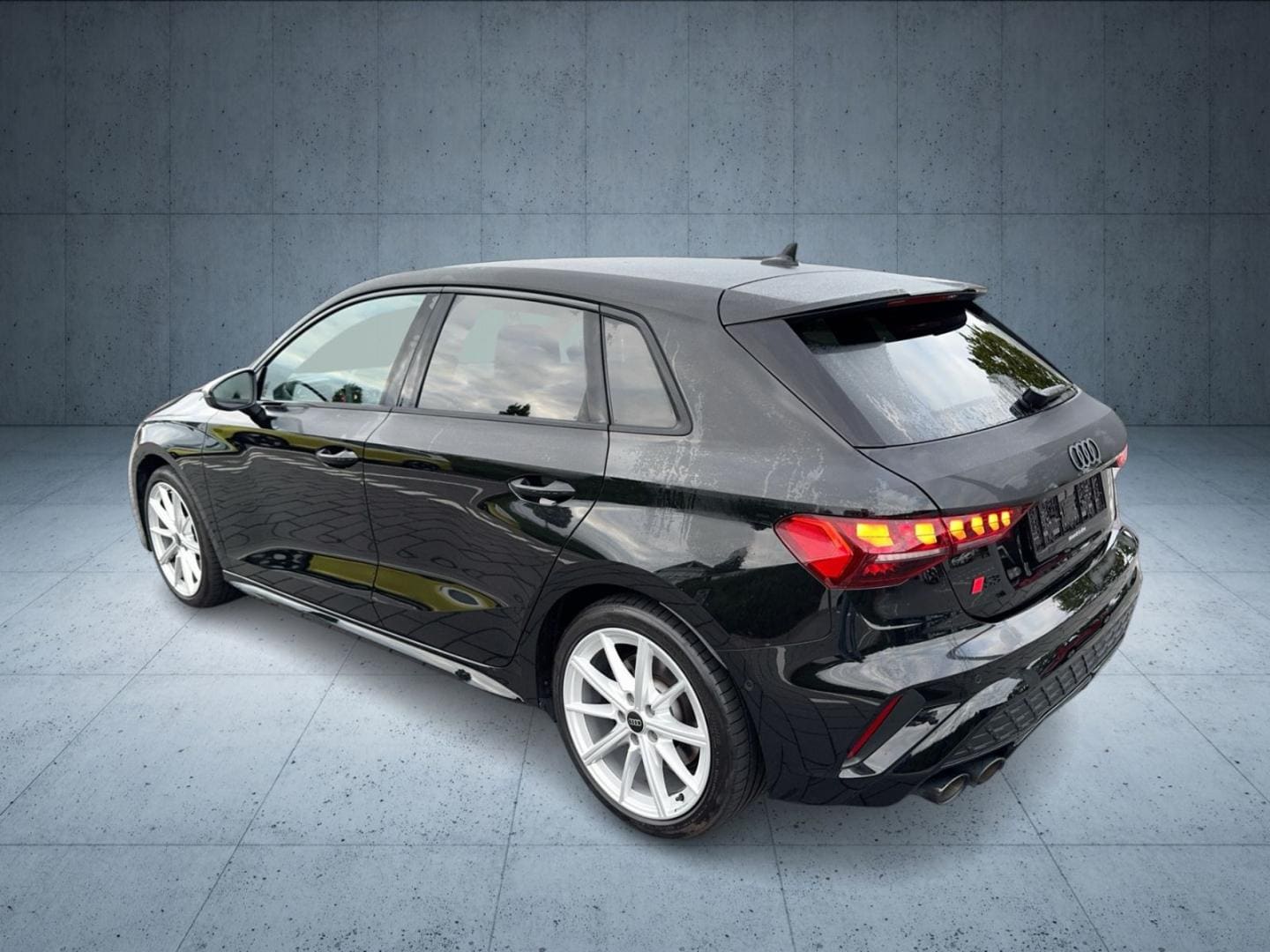 Bild über Audi S3 Sportback TFSI quattro S tronic - für weitere Informationen kontaktieren Sie den Audi Partner
