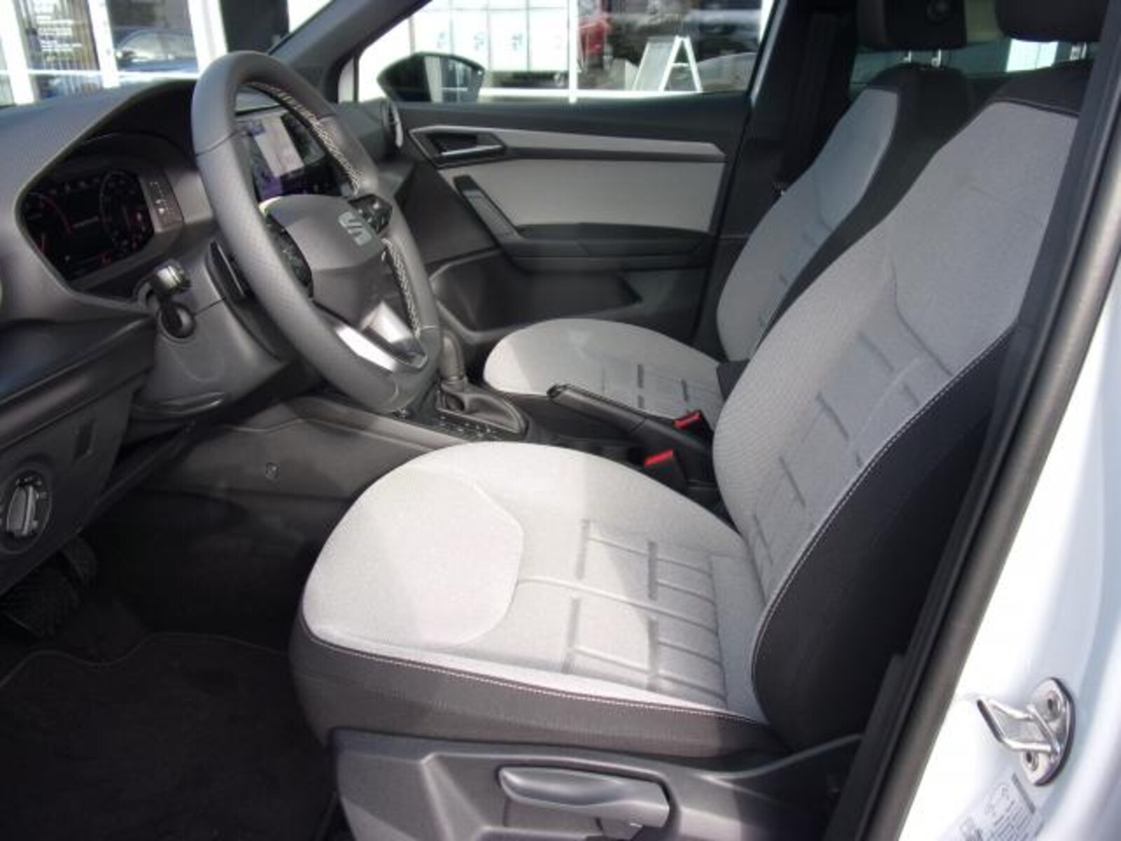 SEAT Arona – Bild 14