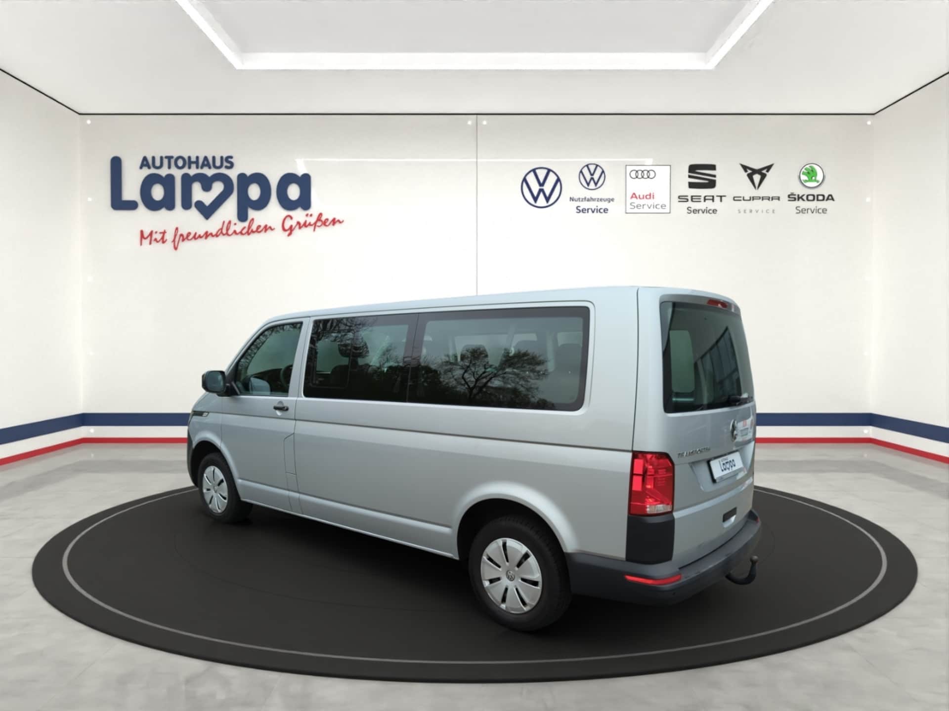 Volkswagen T6.1 Transporter Kombi langer Radstand