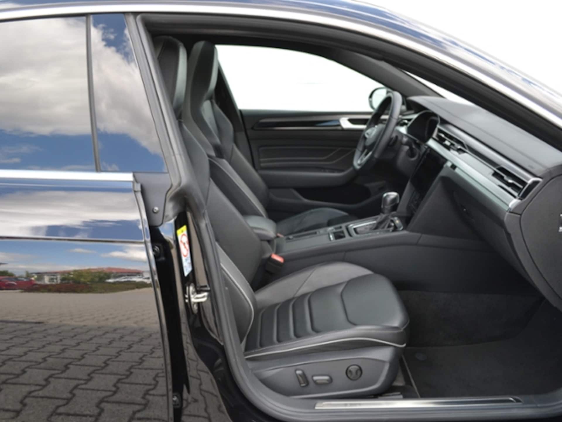 Volkswagen Arteon R-Line