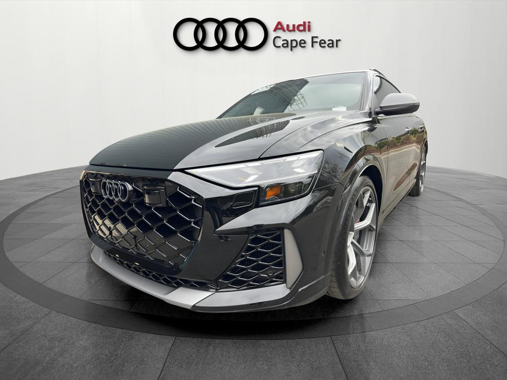 2025 Audi RS Q8 -'s photo