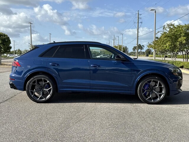 2026 Audi RS Q8 SUV performance