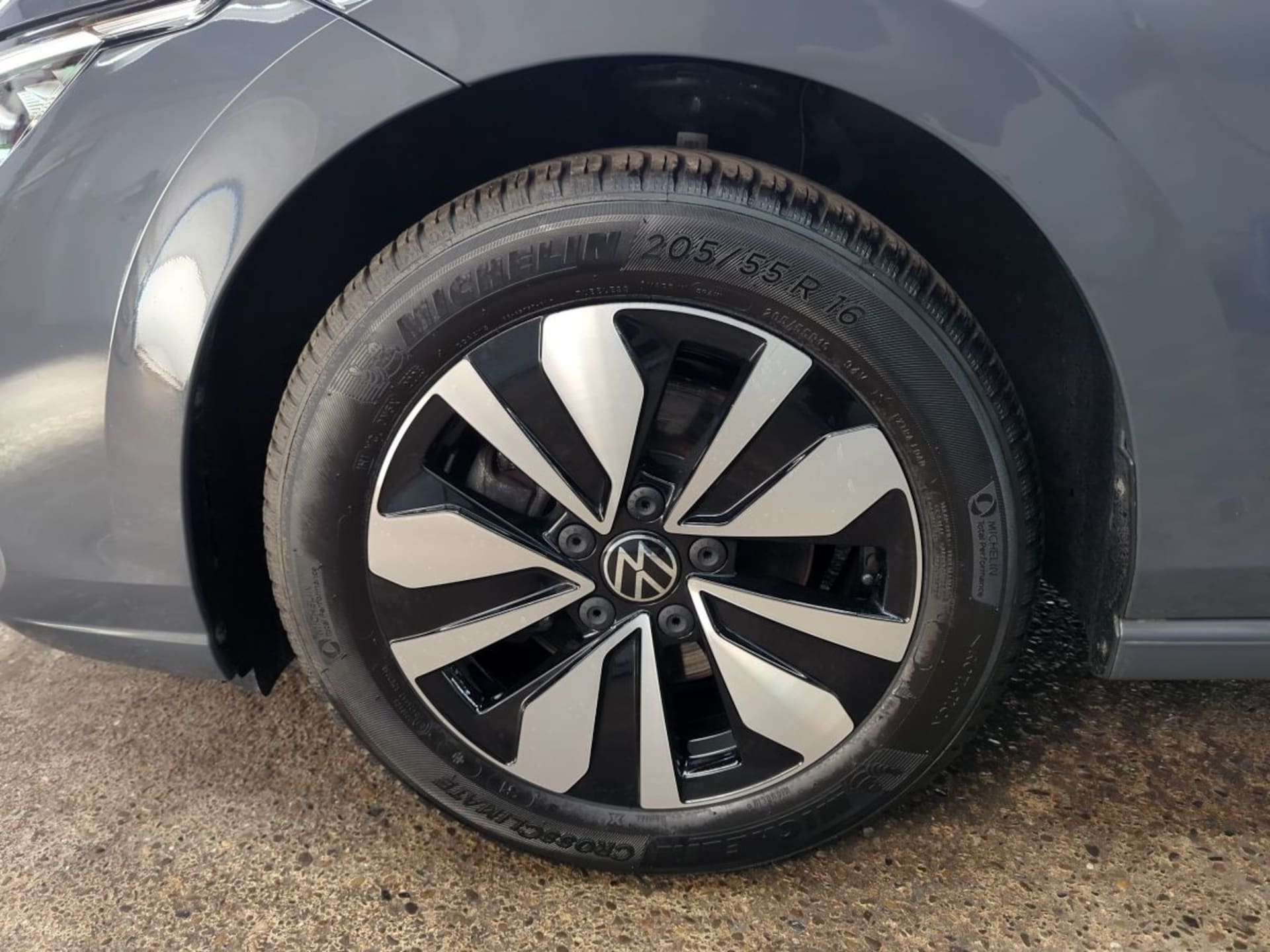 Volkswagen Golf Life