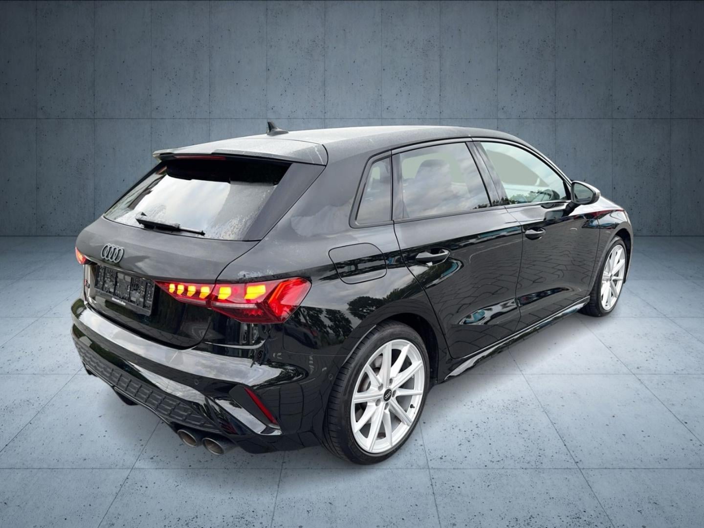 Bild über Audi S3 Sportback TFSI quattro S tronic - für weitere Informationen kontaktieren Sie den Audi Partner