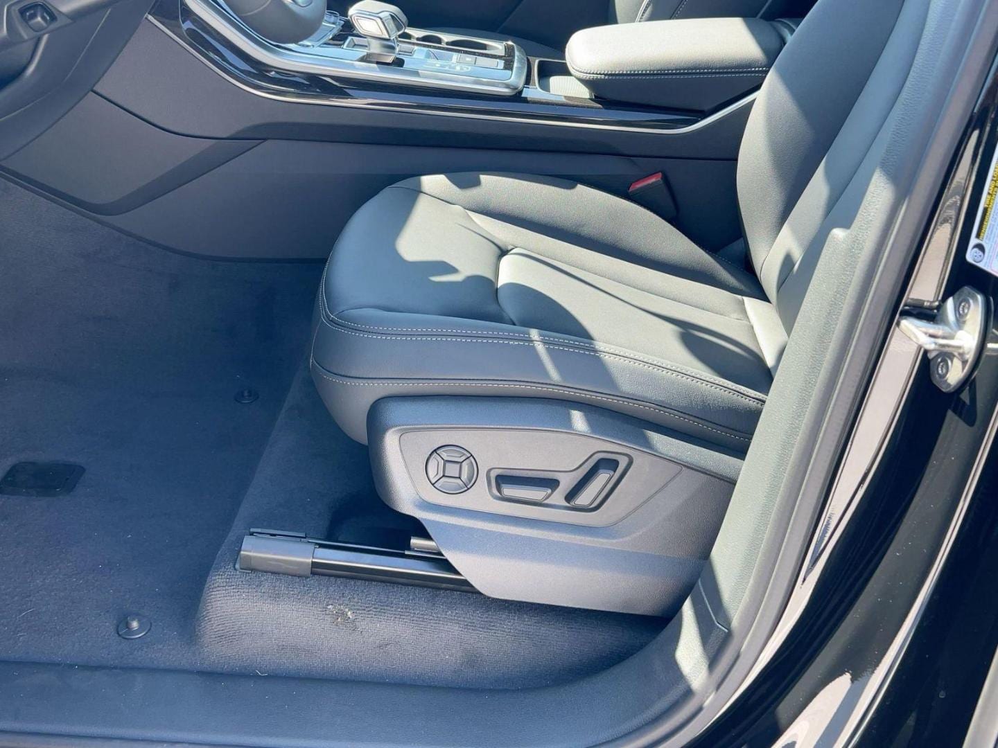 2026 Audi Q7 Premium - Photo 14