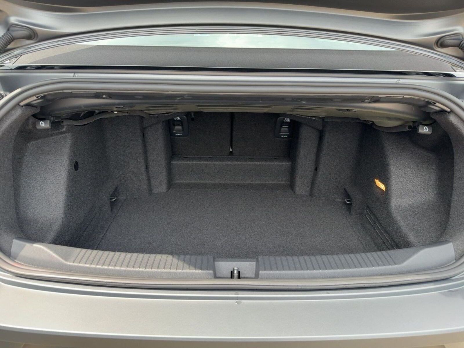 Volkswagen T-Roc Cabriolet – Bild 6