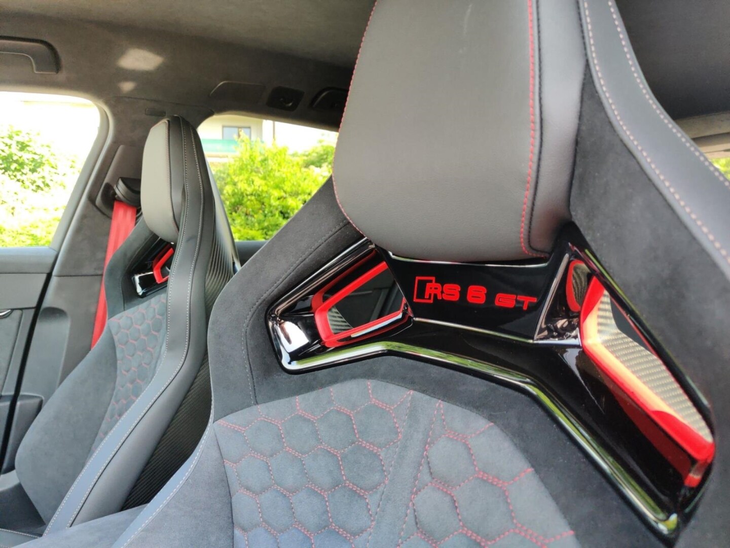 Image about Audi RS 6 Avant performance quattro tiptronic