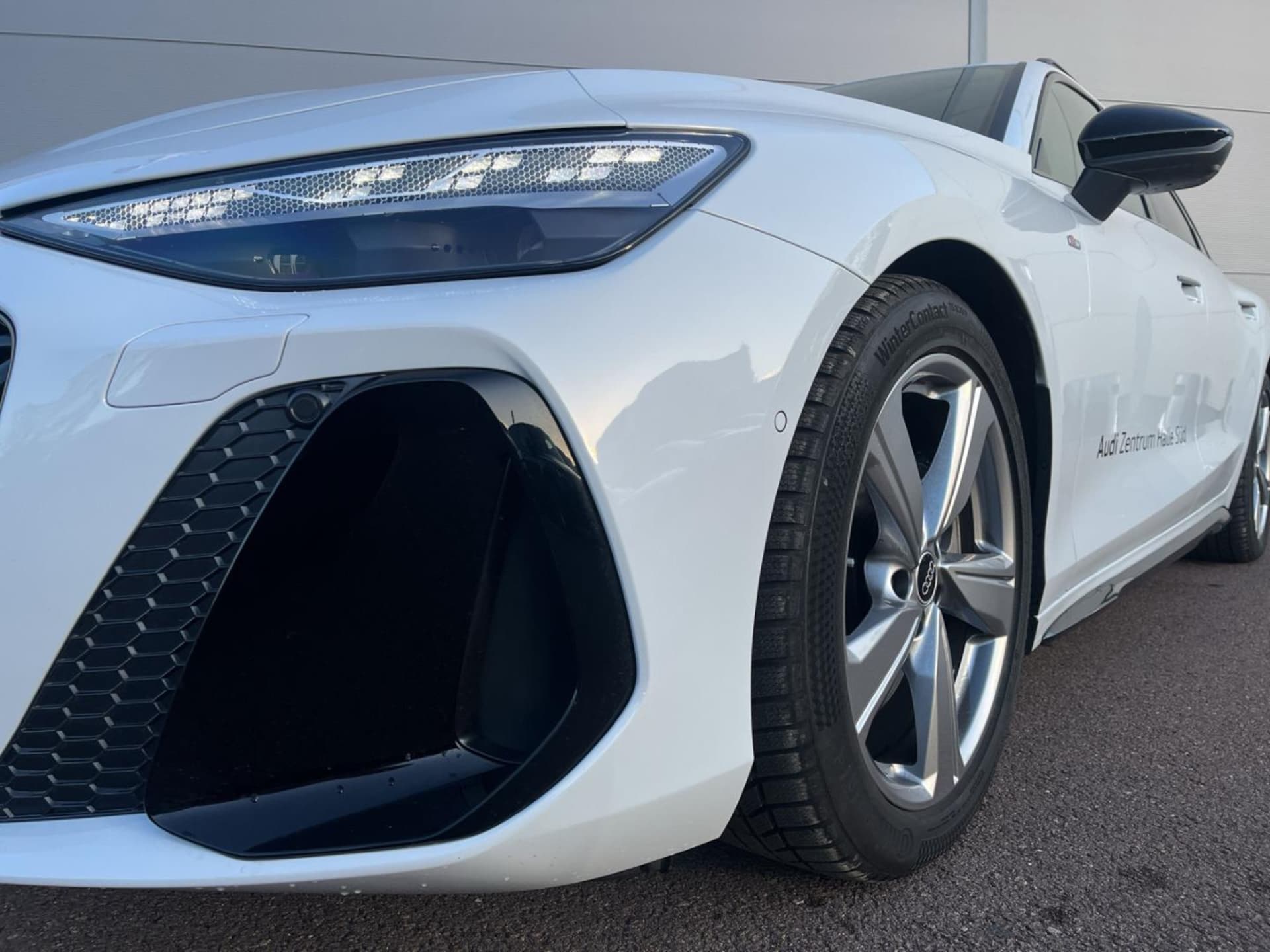 Audi A6 Avant edition one