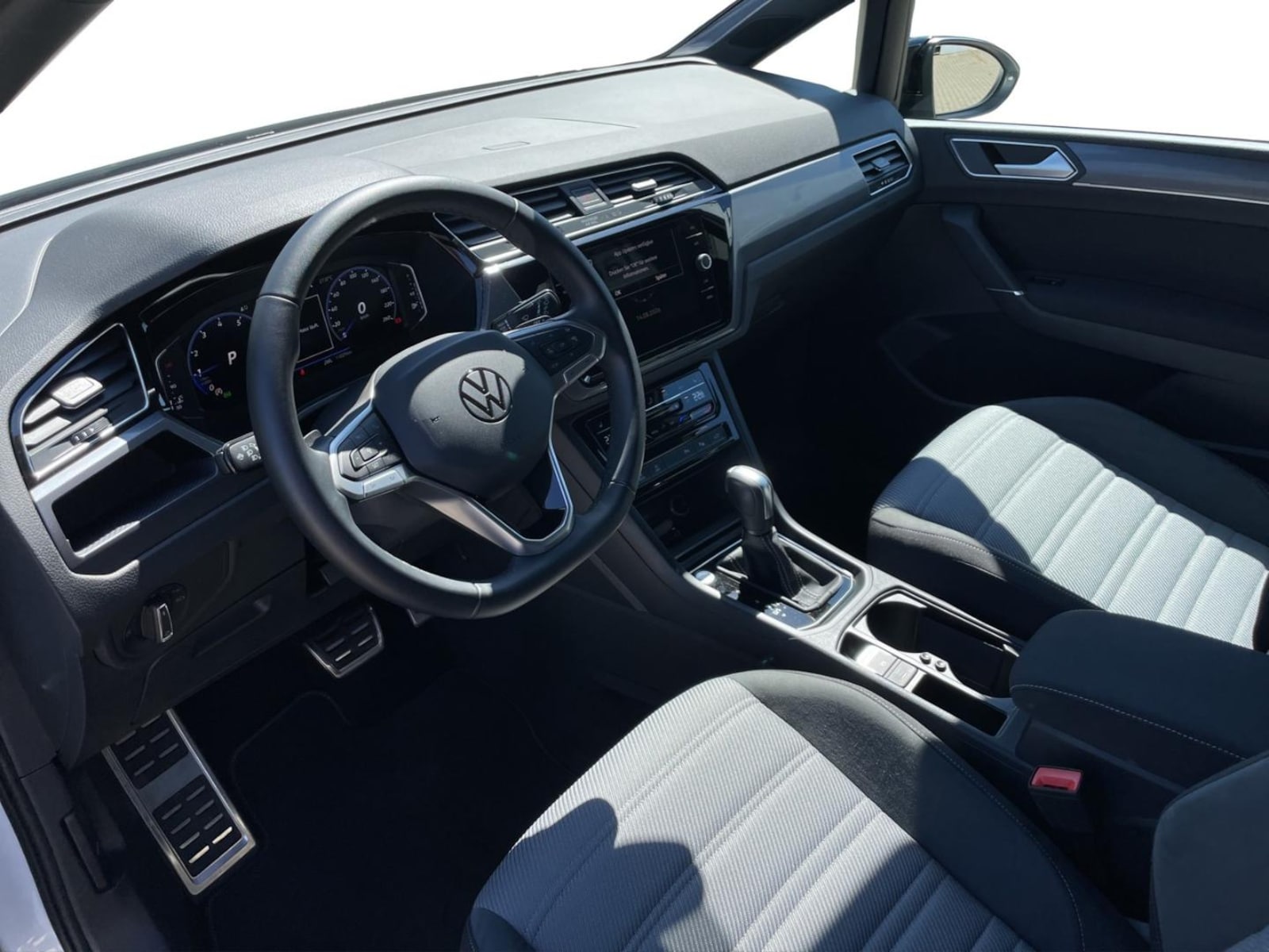 Volkswagen Touran – Bild 8