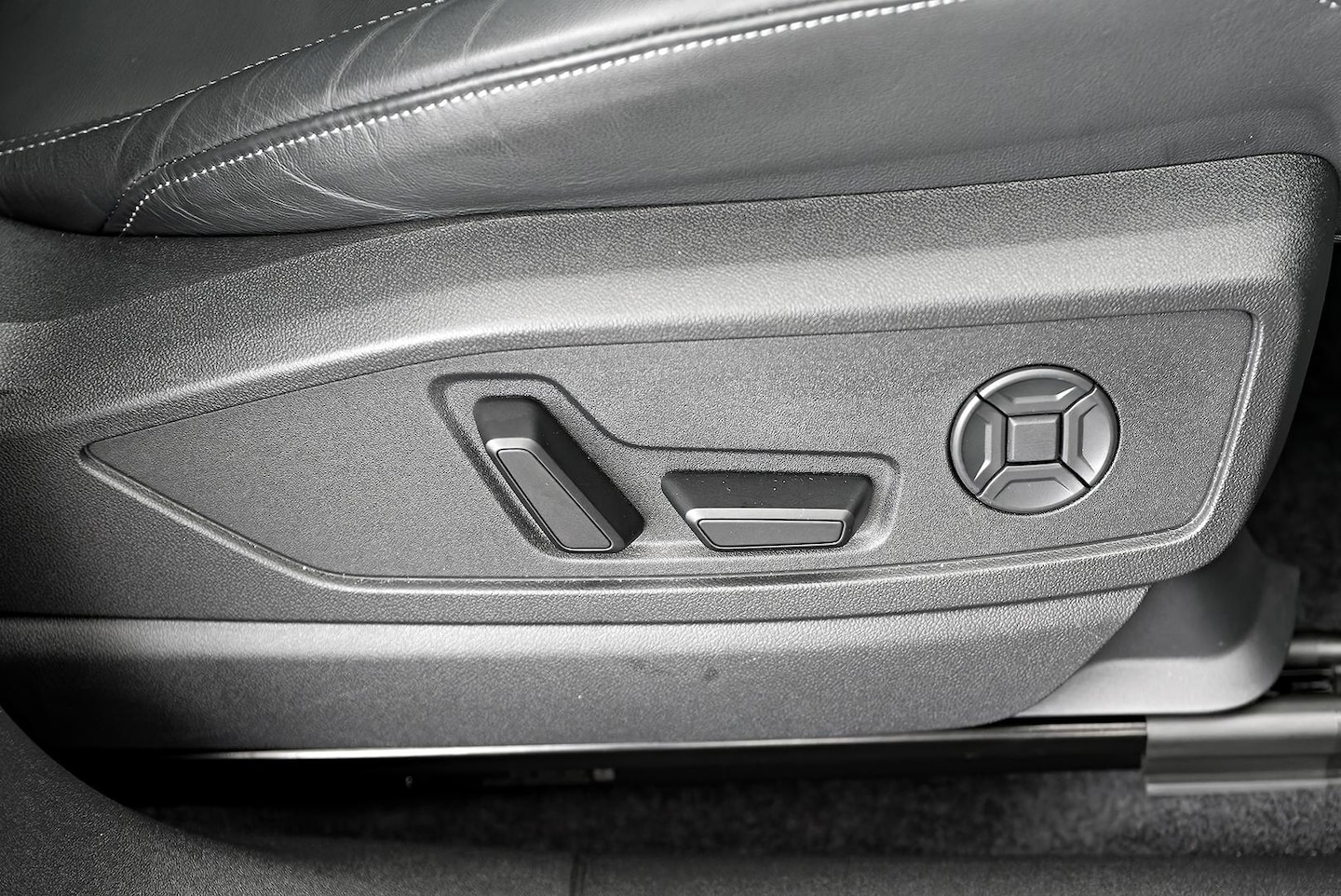 Image about Audi SQ5 SUV TFSI 270 kW edition one