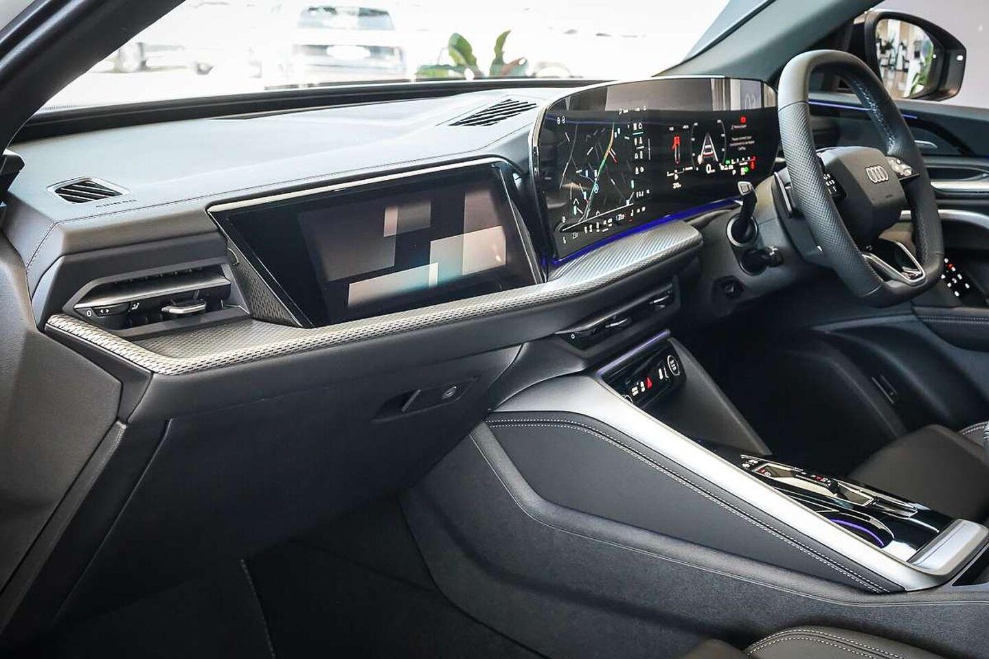 Image about Audi Q5 SUV TFSI quattro 200 kW sport