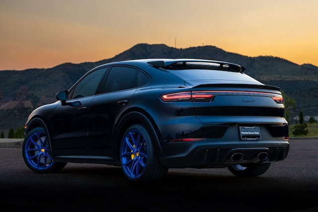 2023 Porsche Cayenne Hybrid