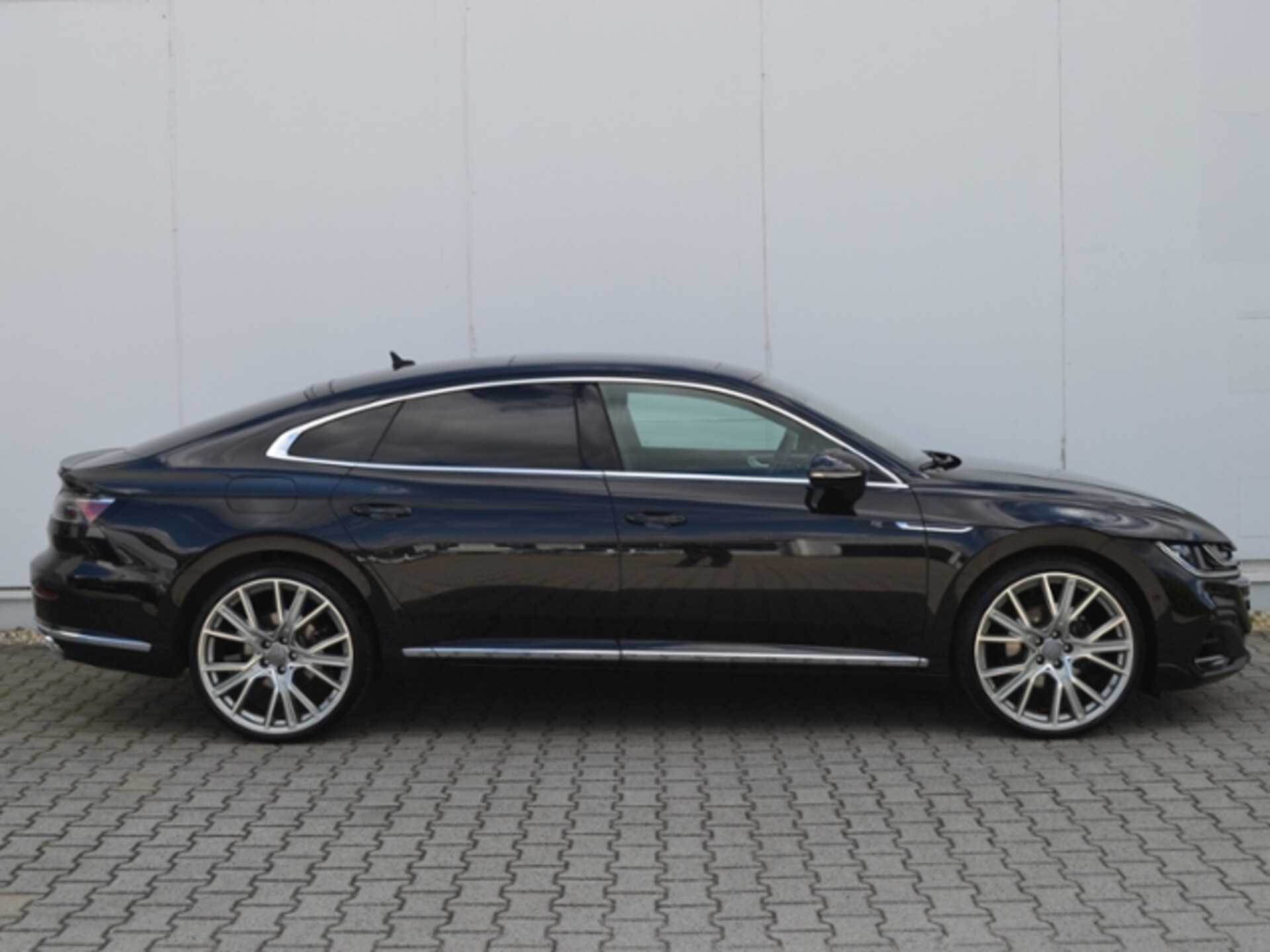 Volkswagen Arteon R-Line