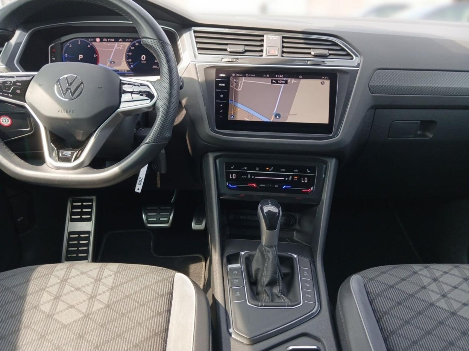 Volkswagen Tiguan – Bild 8