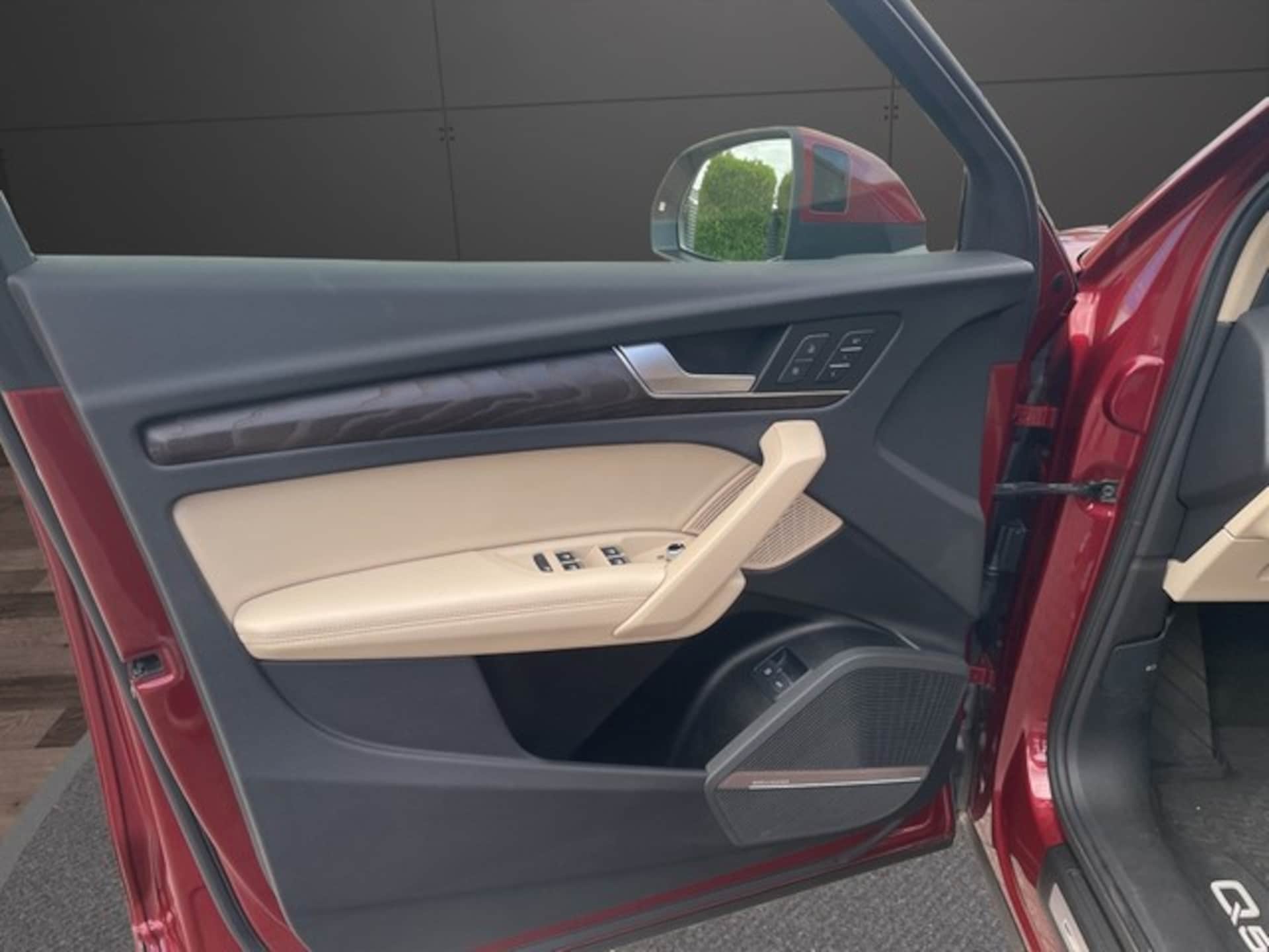 Audi Q5 TFSI e S line
