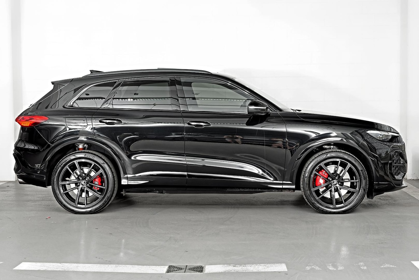 Image about Audi SQ5 SUV TFSI 270 kW edition one