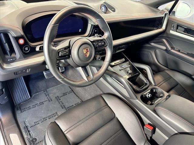 2025 Porsche Cayenne Hybrid