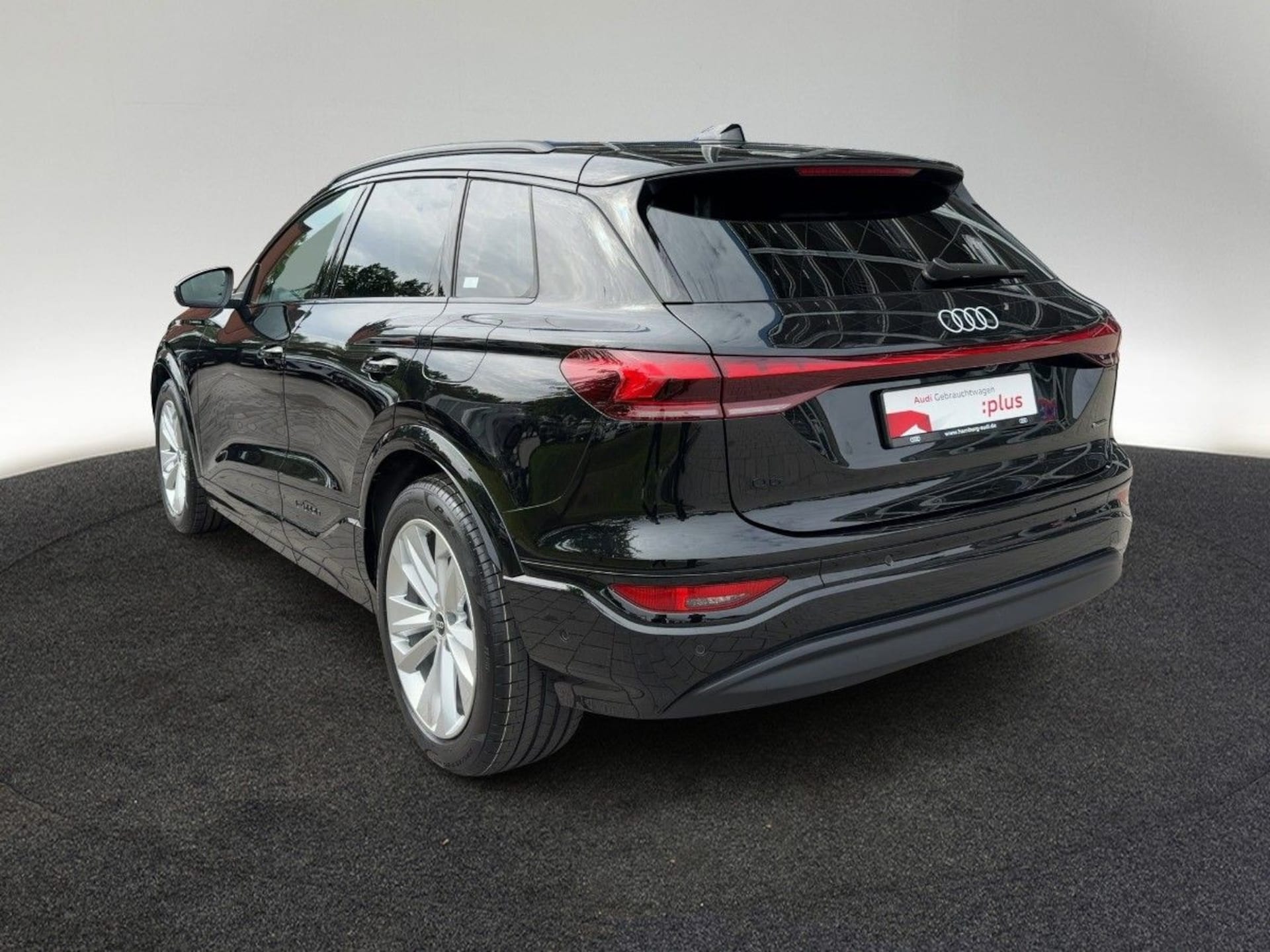 Audi Q6 SUV e-tron