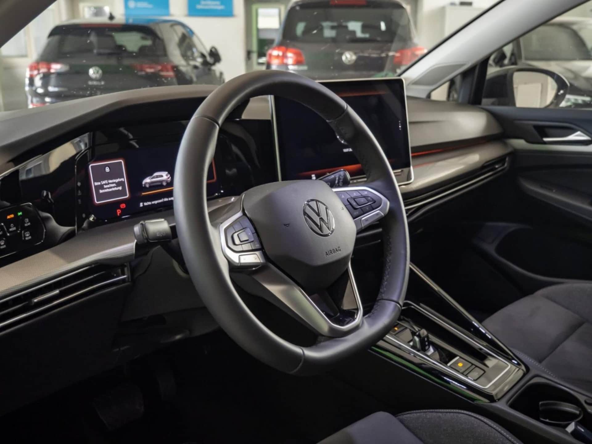 Volkswagen Golf Style