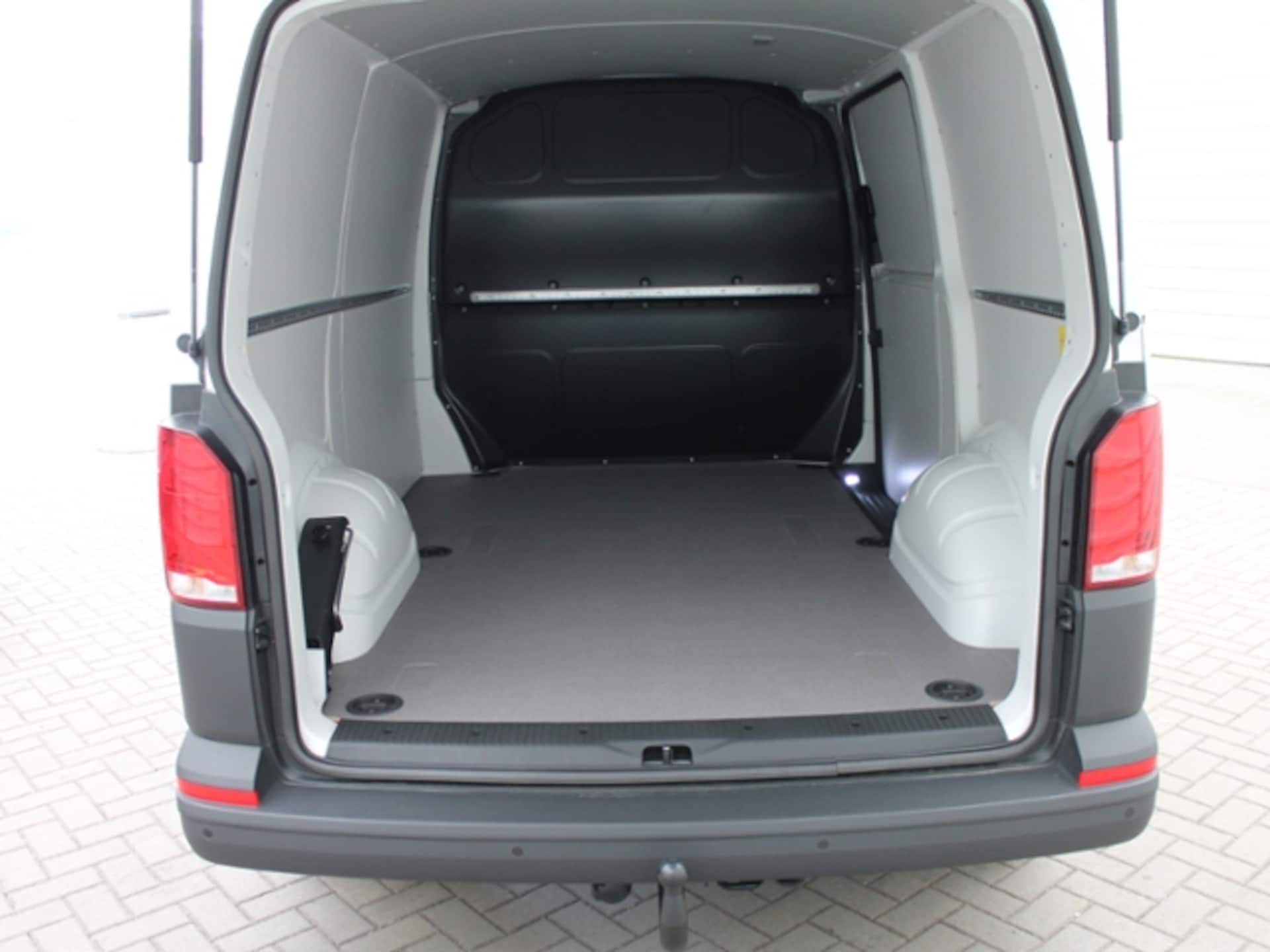 Volkswagen T6.1 Transporter Kasten kurzer Radstand