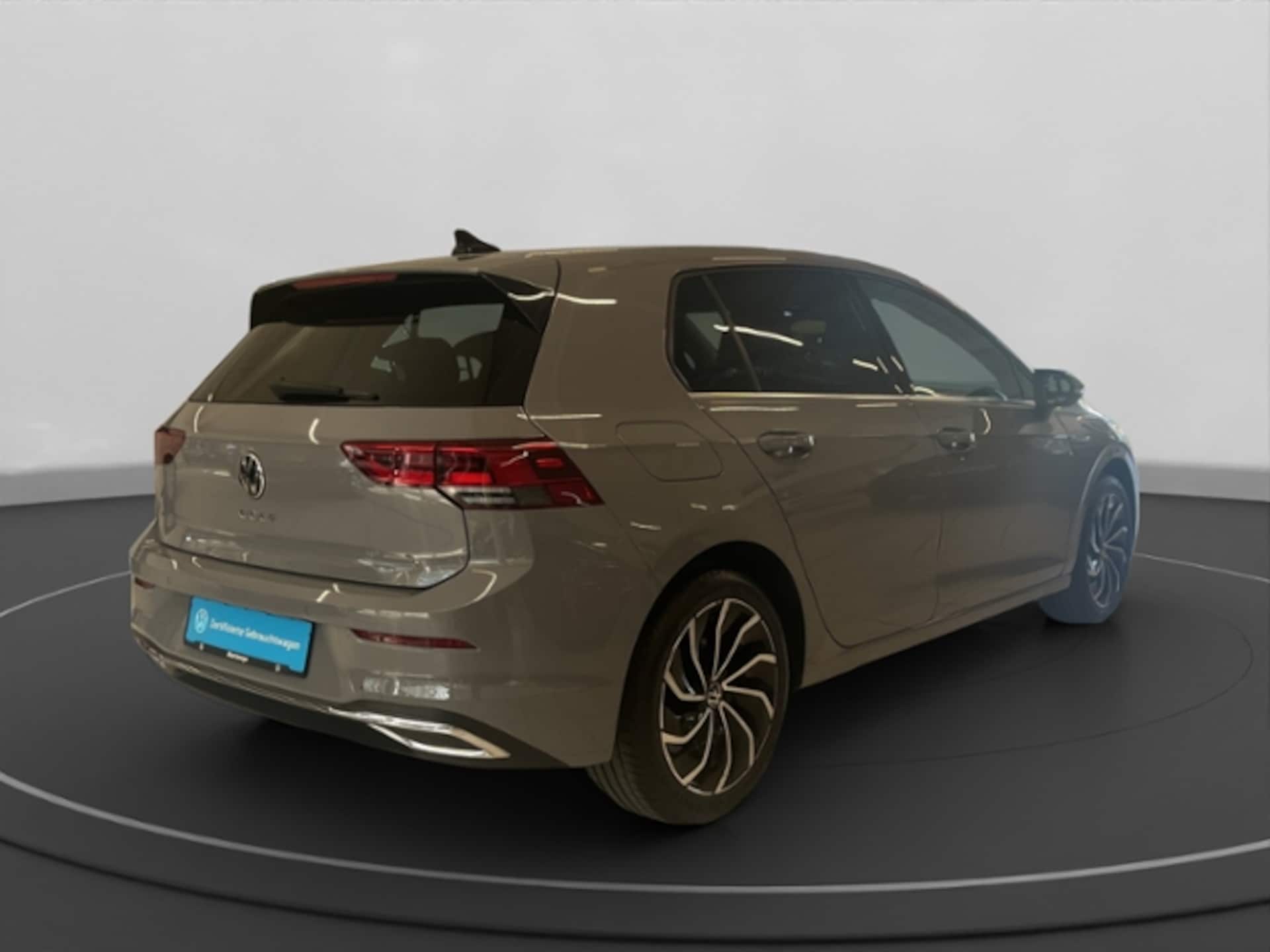 Volkswagen Golf Style
