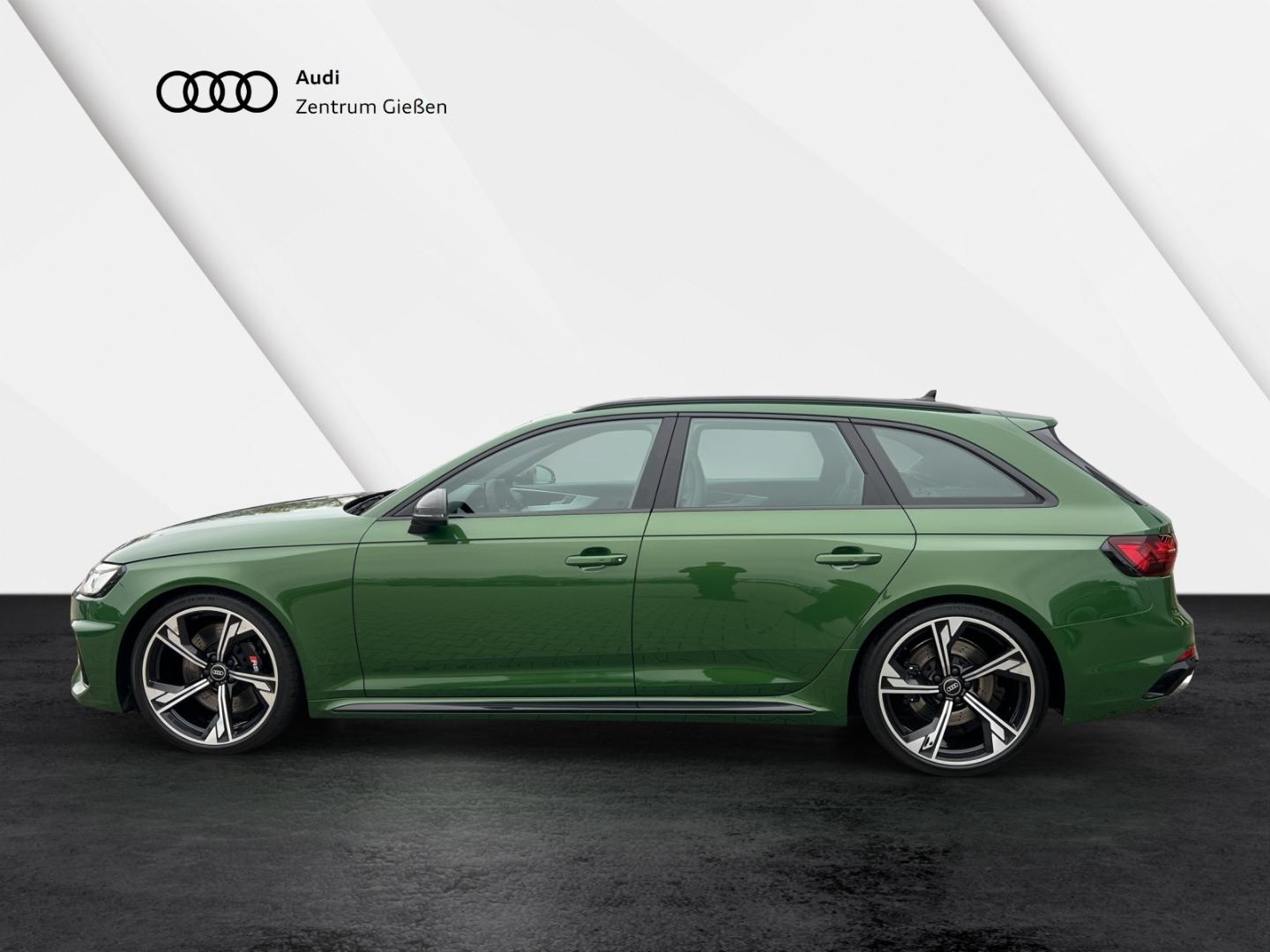 Image about Audi RS 4 Avant TFSI quattro tiptronic