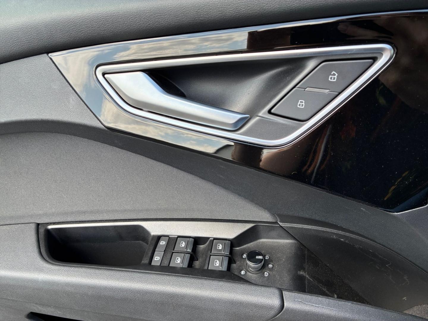 Image about Audi Q4 e-tron 40 e-tron