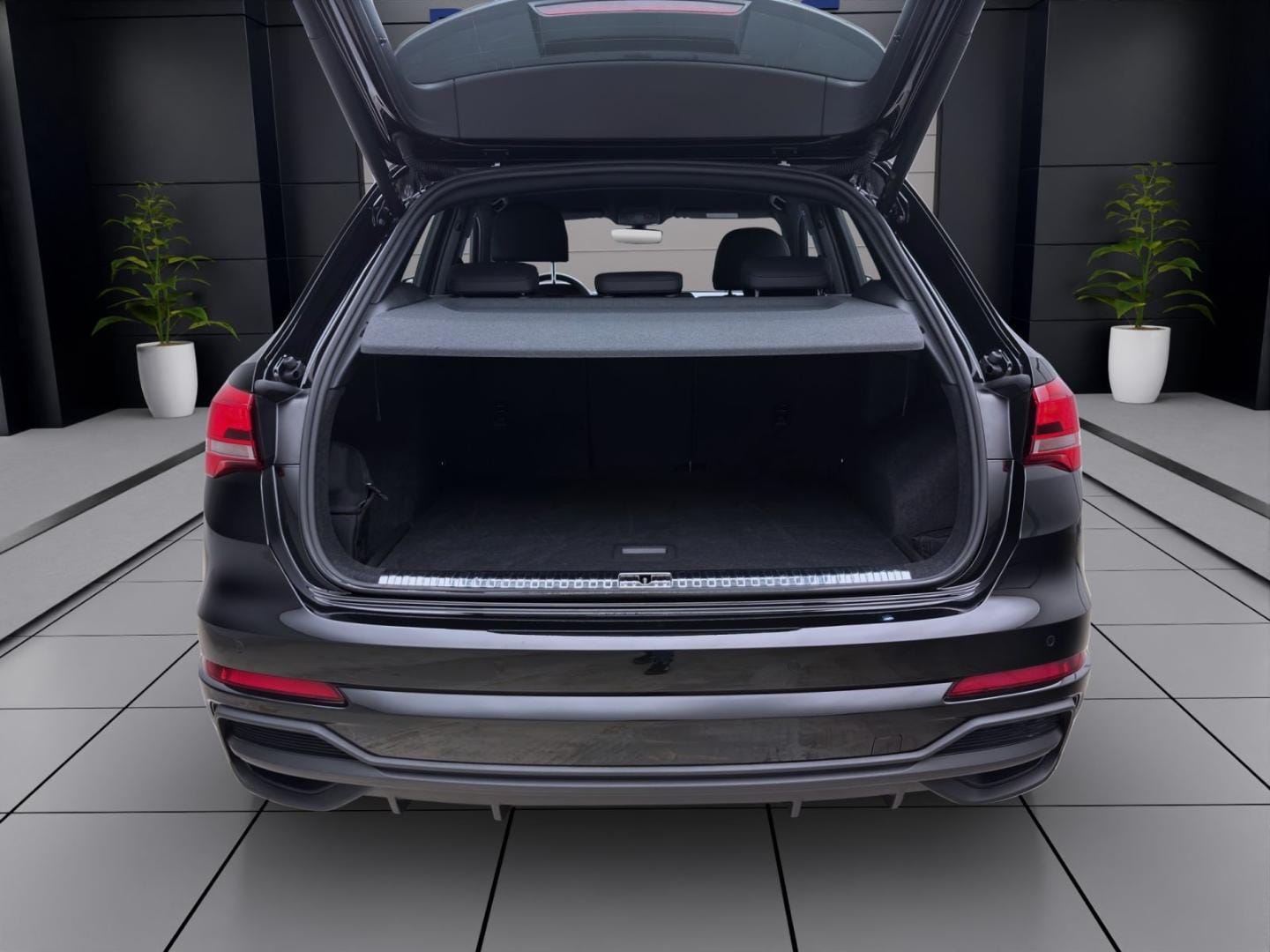 Bild über Audi Q3 S line 35 TDI S tronic - für weitere Informationen kontaktieren Sie den Audi Partner