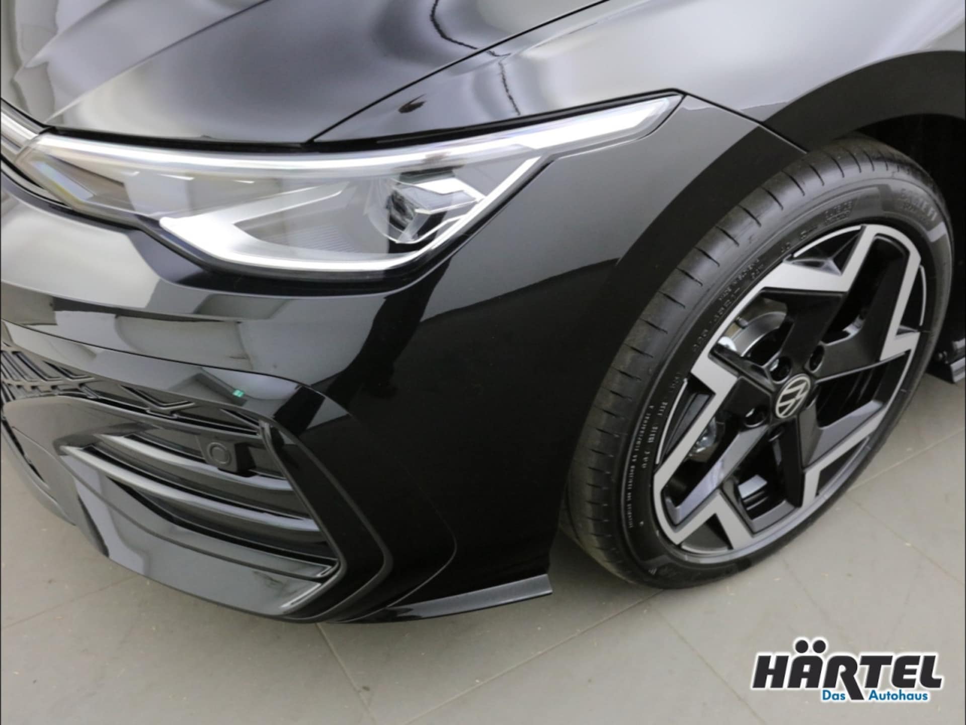 Volkswagen Golf R-Line