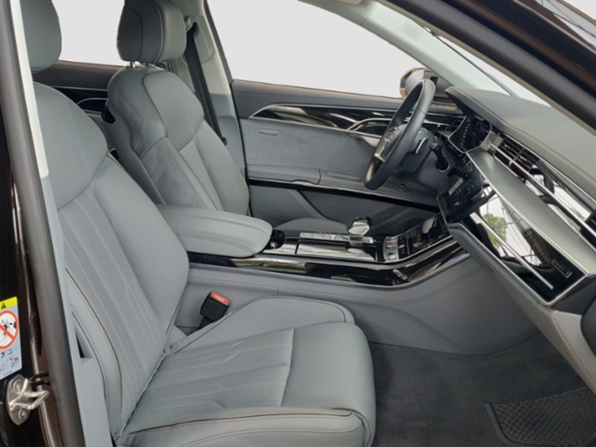 Audi S8