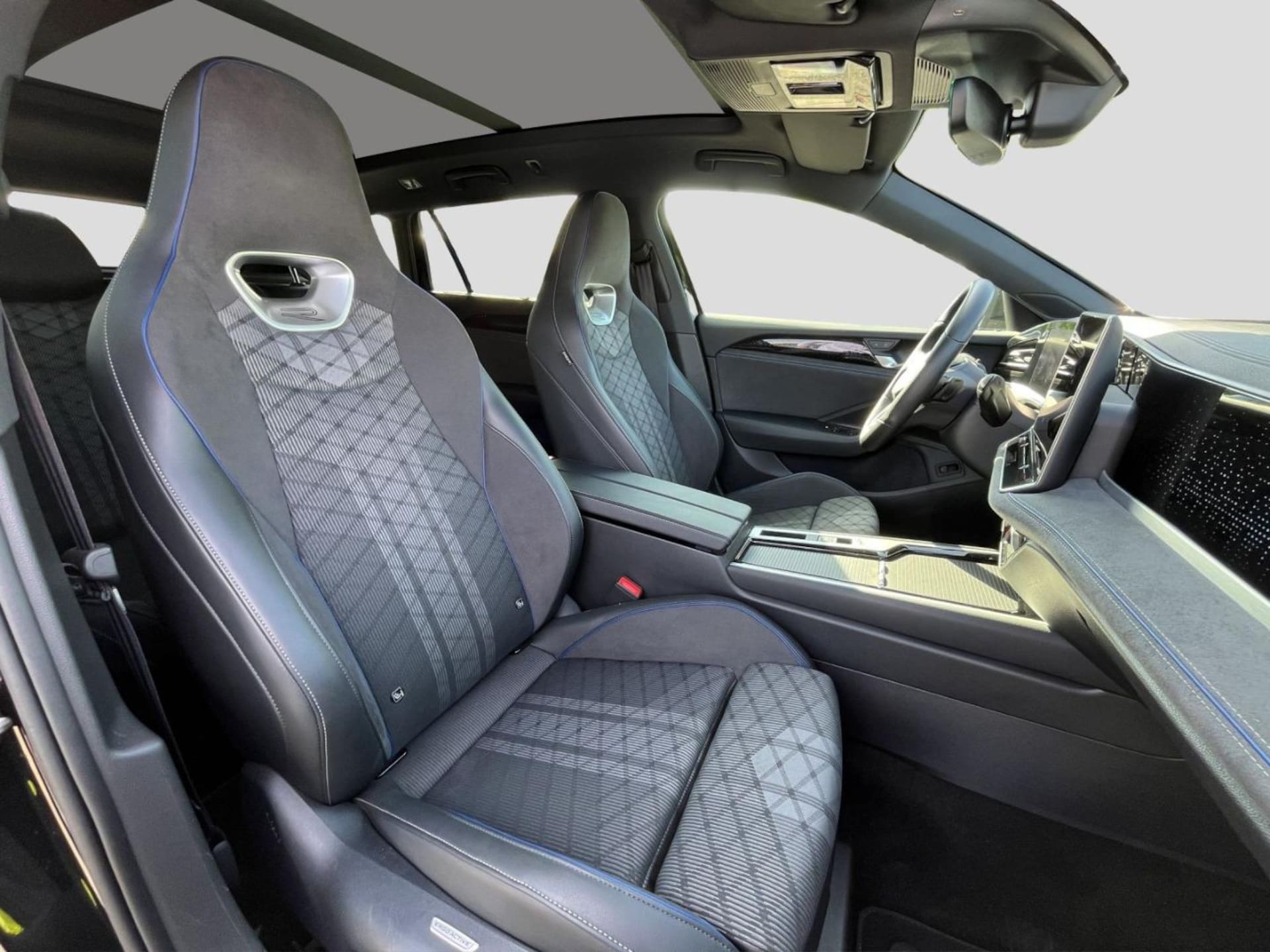 Volkswagen Passat R-Line