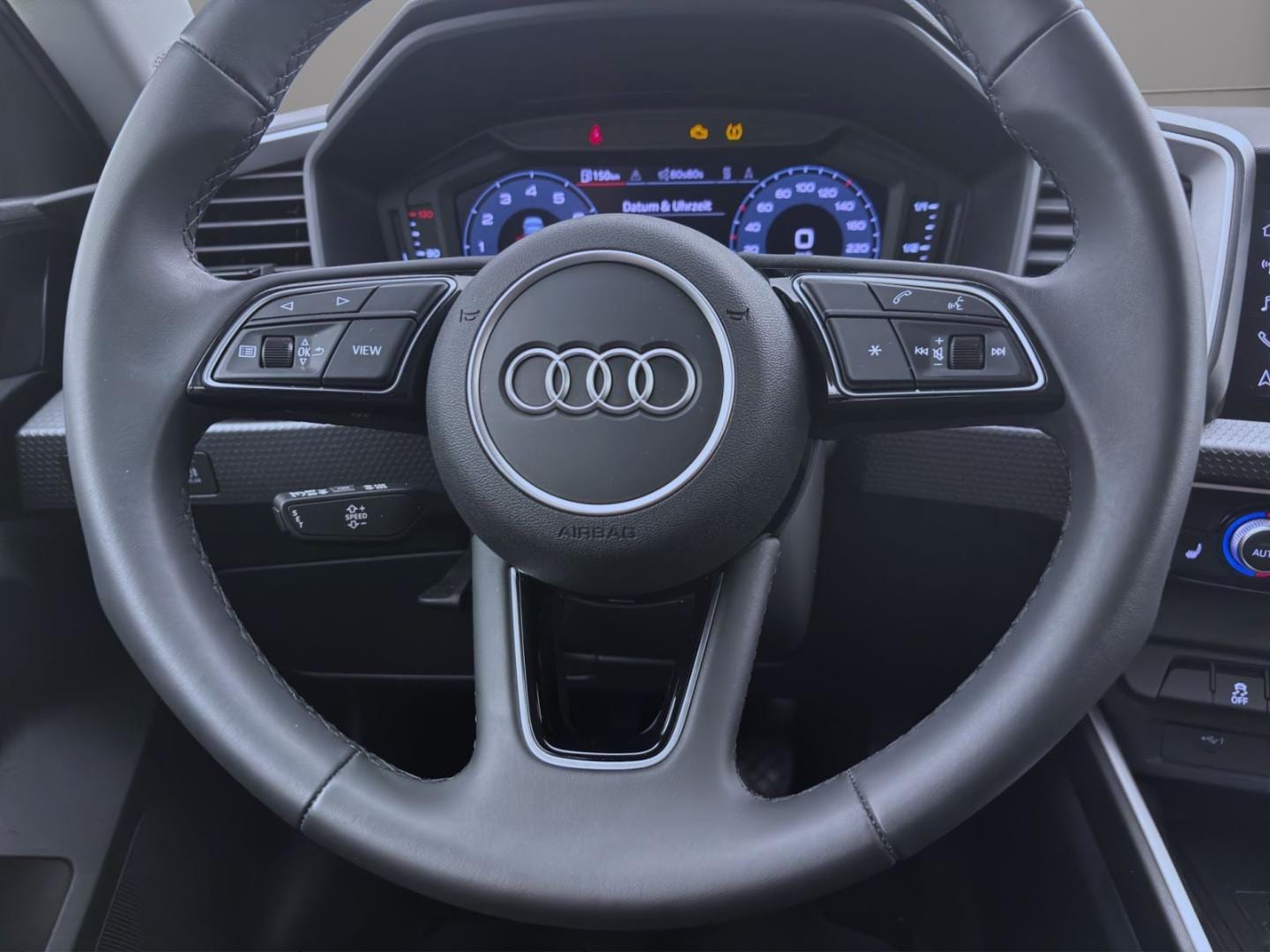 Bild über Audi A1 allstreet 30 TFSI Schaltgetriebe - für weitere Informationen kontaktieren Sie den Audi Partner