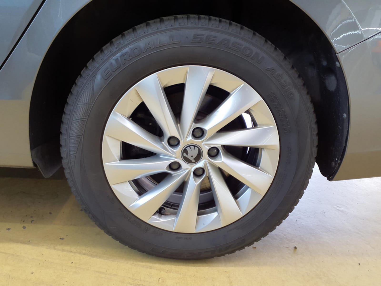 Škoda Superb Combi – Bild 11