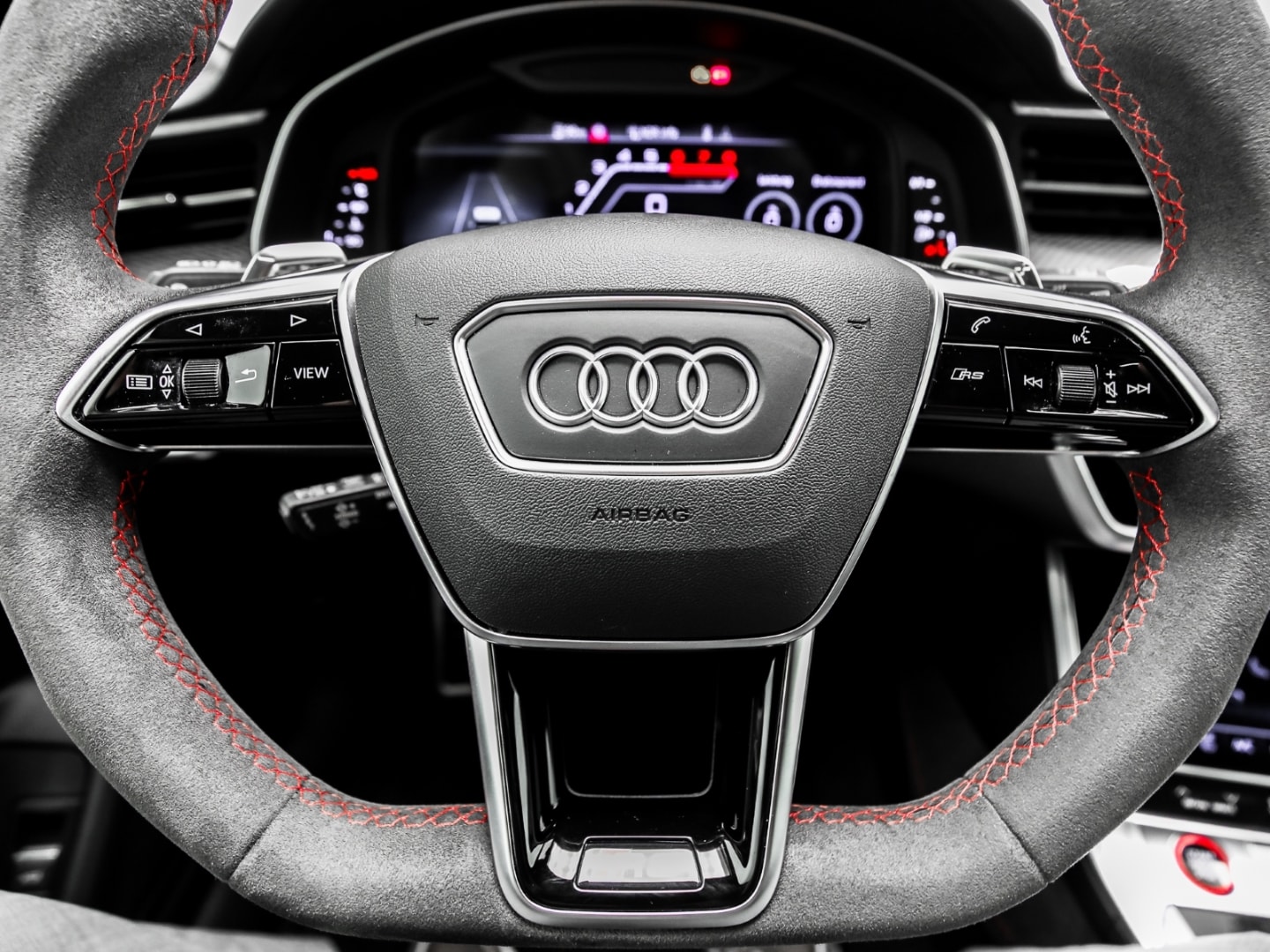 Bild über Audi RS 6 Avant performance quattro tiptronic - für weitere Informationen kontaktieren Sie den Audi Partner