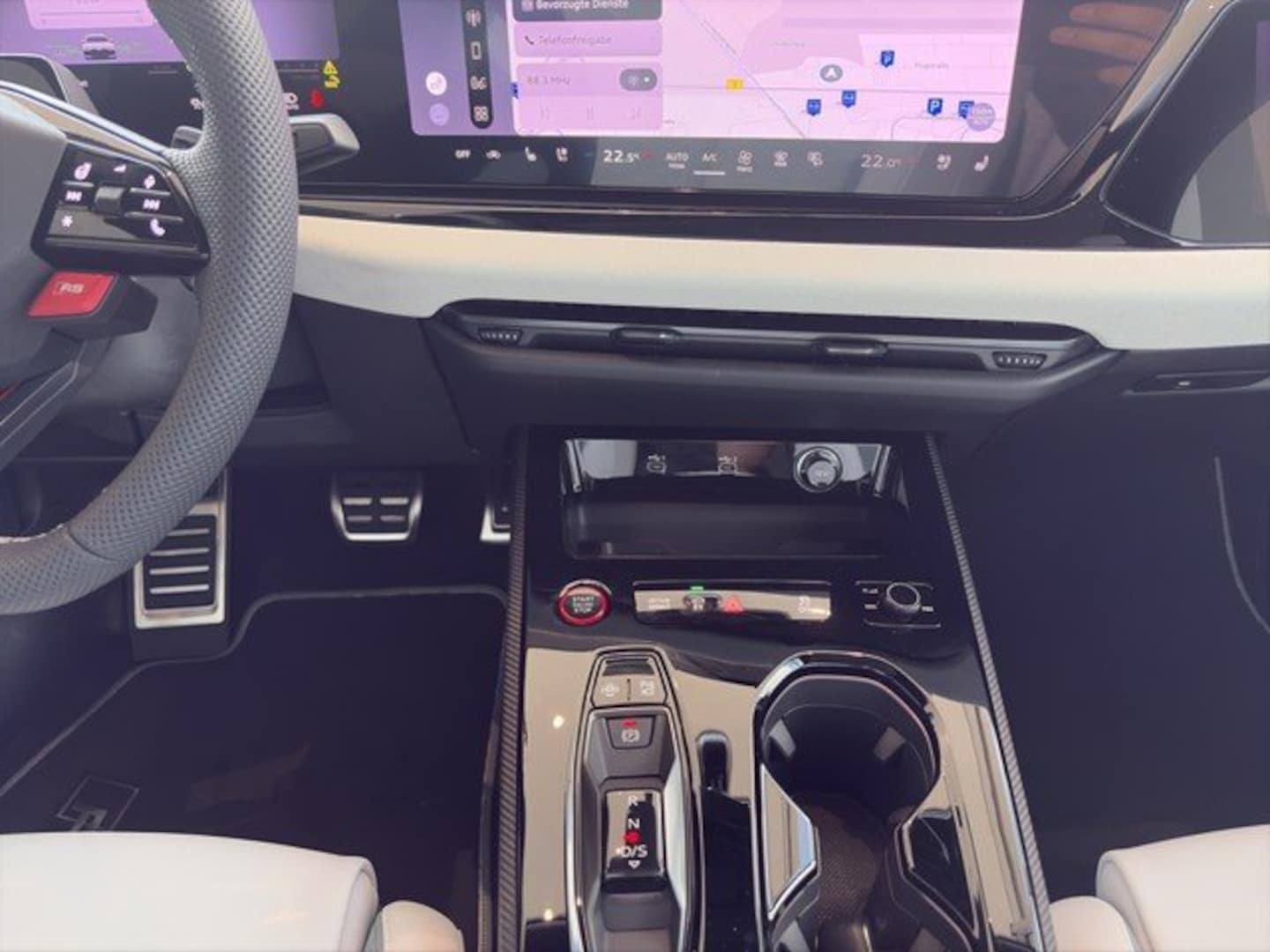 Bild über Audi RS 5 Limousine TFSI quattro 470 kW tiptronic - für weitere Informationen kontaktieren Sie den Audi Partner