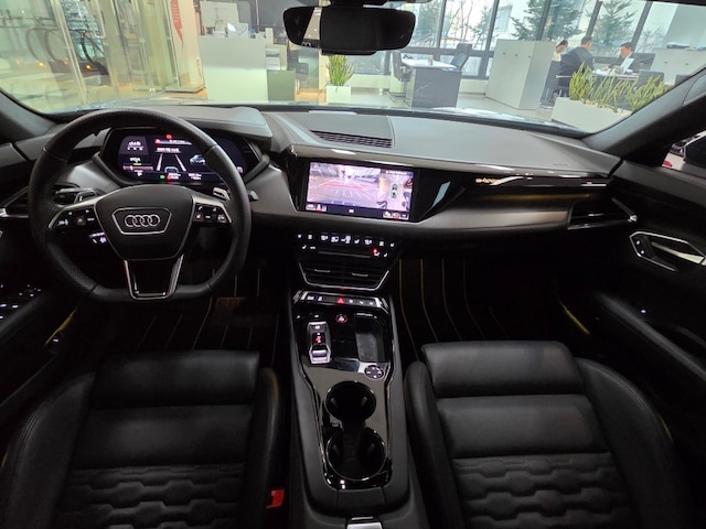 Audi e-tron GT quattro Premium kW 7