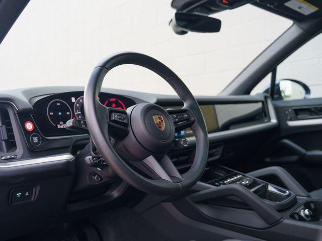 2024 Porsche Cayenne Hybrid