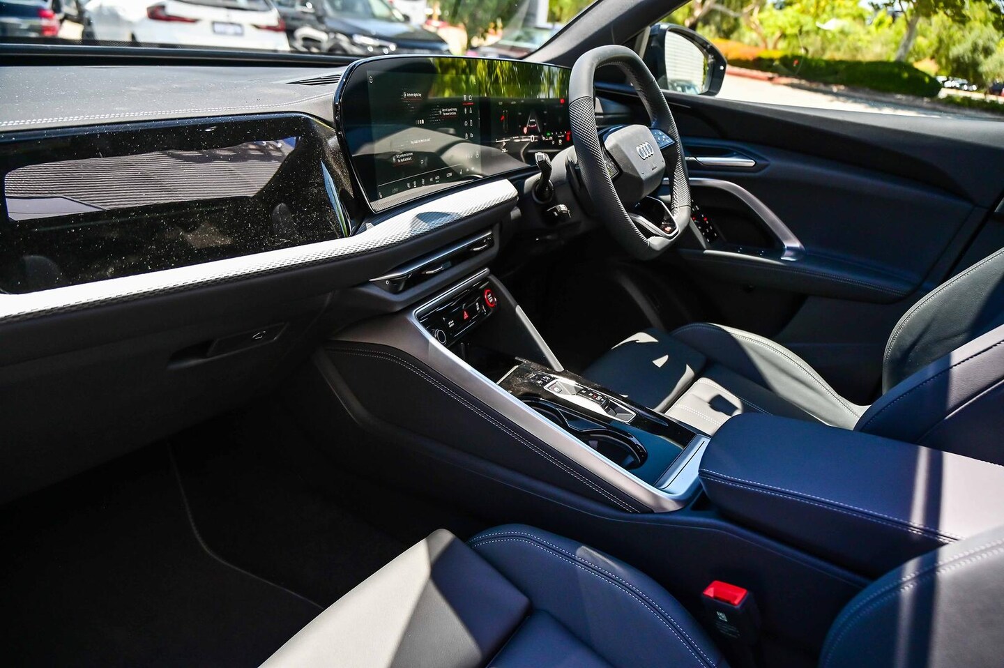 Image about Audi SQ5 SUV TFSI 270 kW edition one
