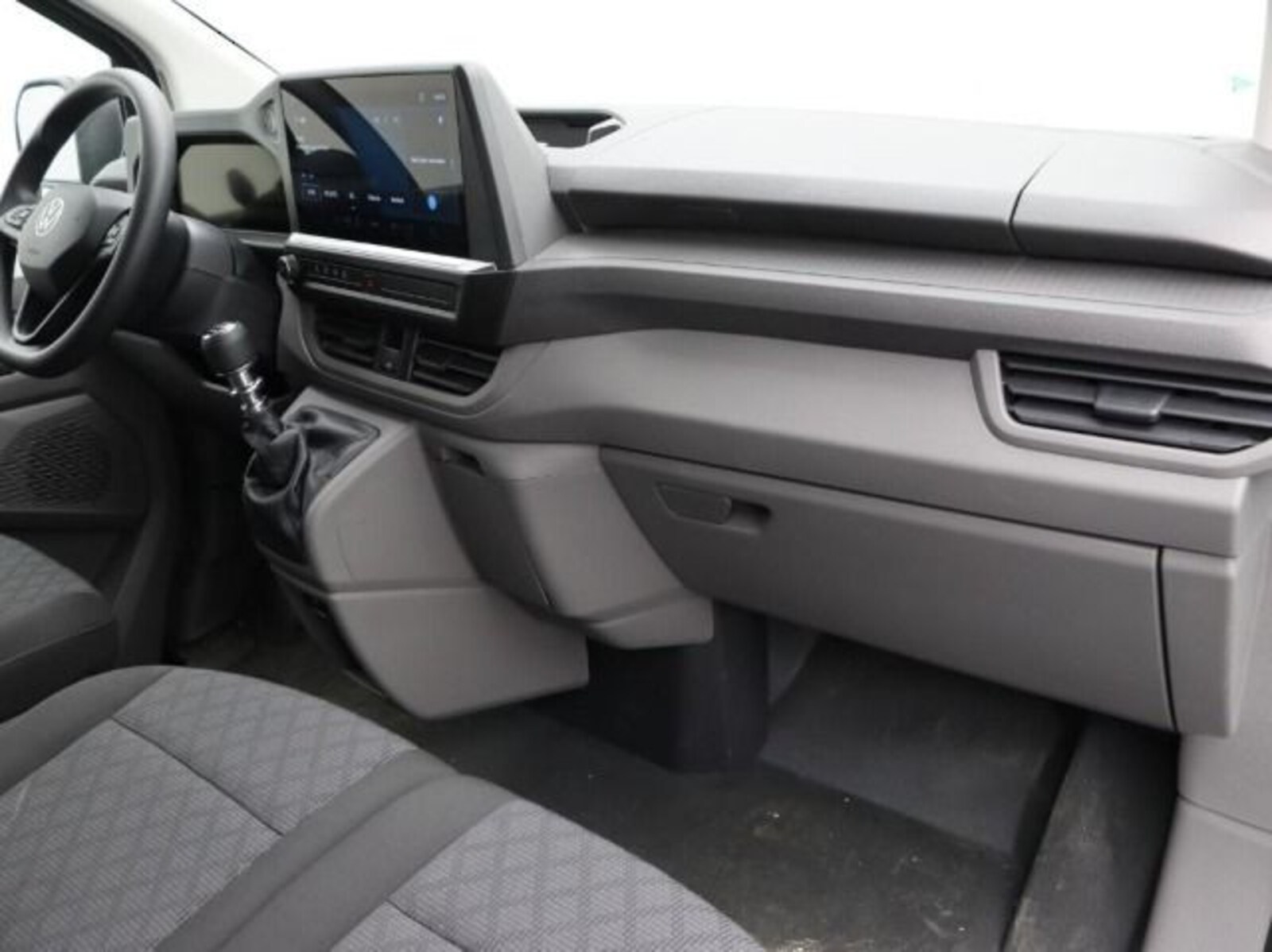 Volkswagen Transporter Kasten langer Radstand – Bild 4