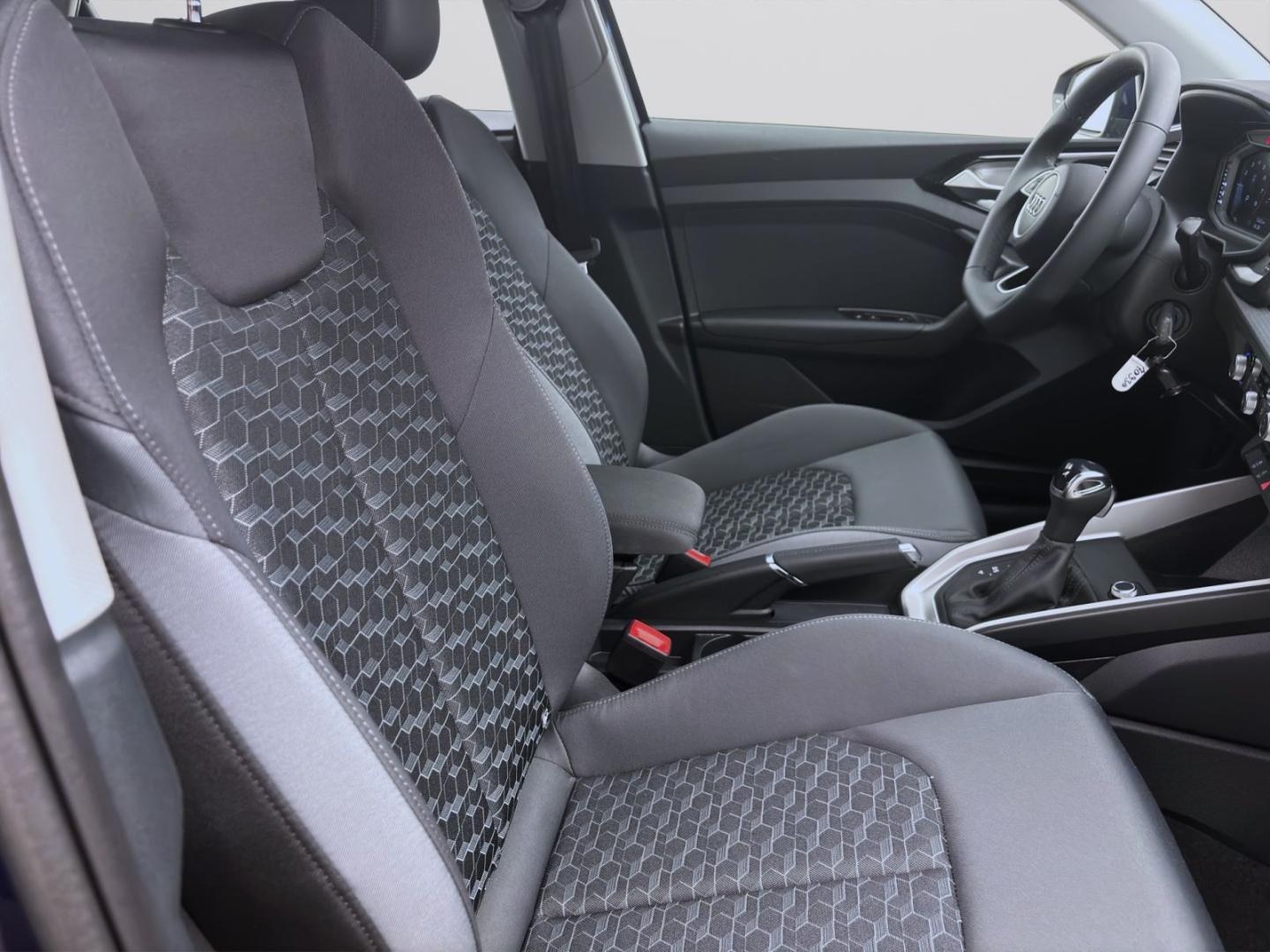 Bild über Audi A1 allstreet 30 TFSI S tronic - für weitere Informationen kontaktieren Sie den Audi Partner