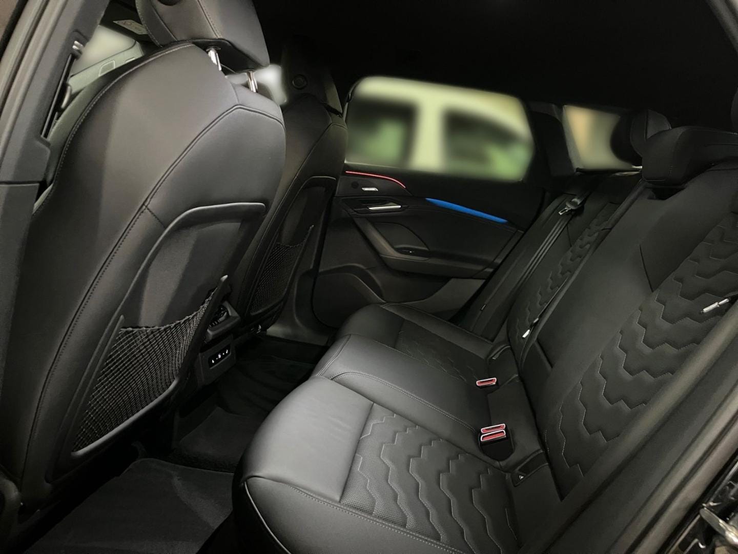 Bild über Audi A6 Avant e-tron e-tron quattro - für weitere Informationen kontaktieren Sie den Audi Partner