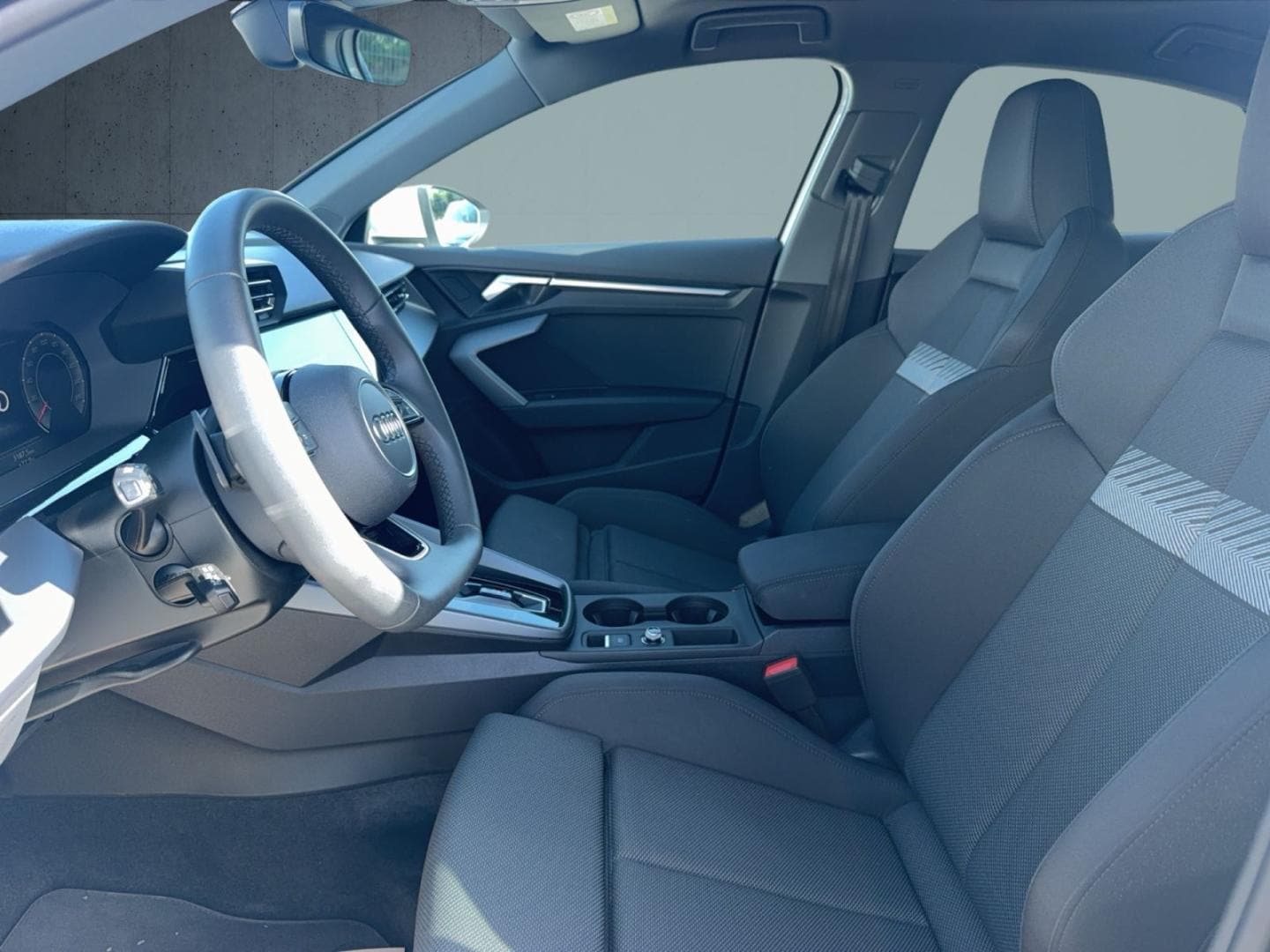 Bild über Audi A3 Limousine S line TFSI S tronic - für weitere Informationen kontaktieren Sie den Audi Partner