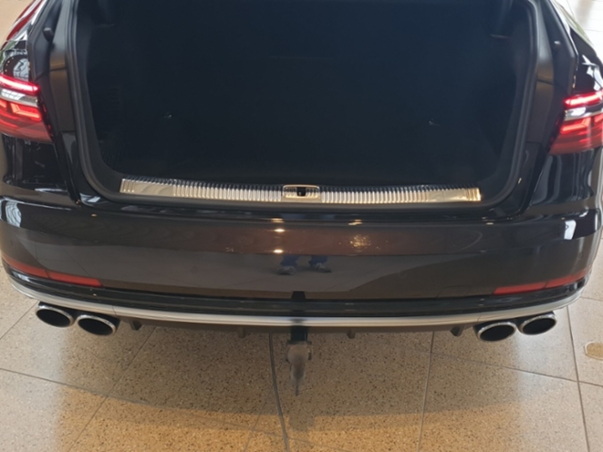 Audi S8