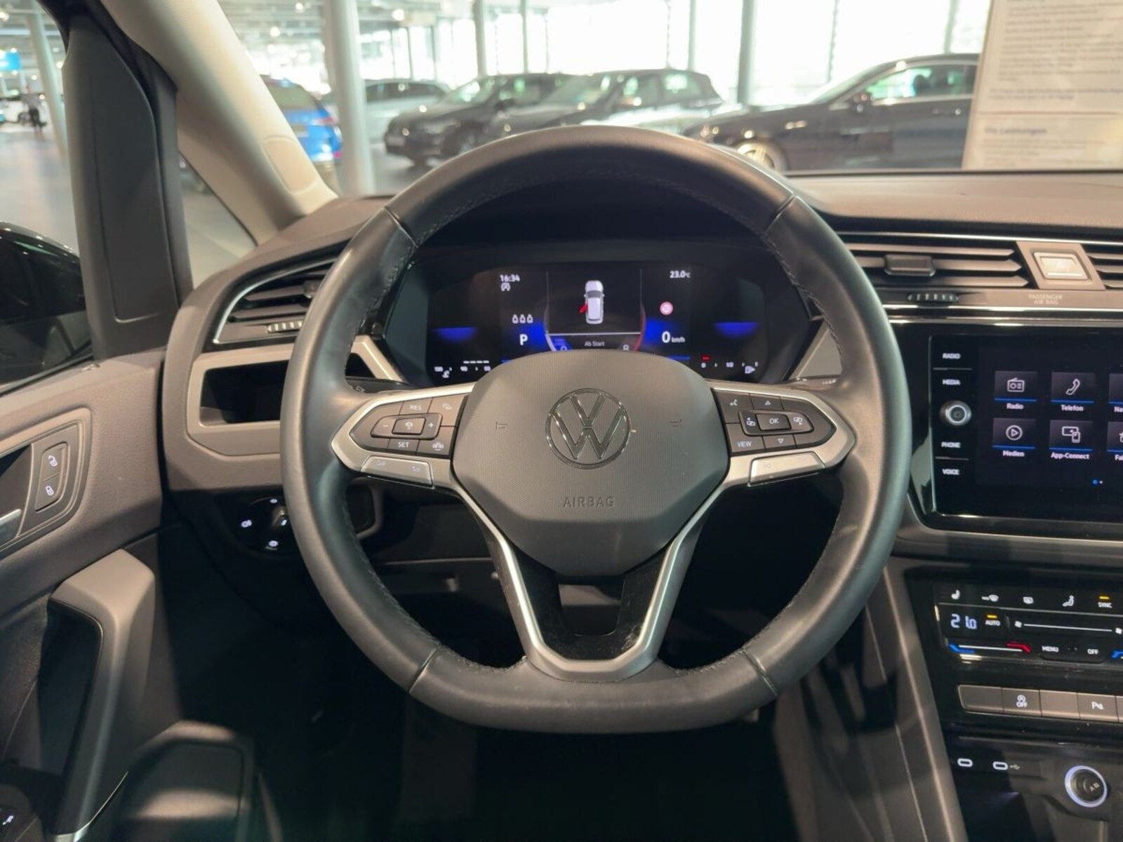 Volkswagen Touran – Bild 10